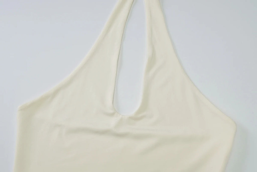Hugcitar Women Fashion Halter Solid Loop Backless Bandage Sexy Crop Tank Top 2025 Summer Casual Clothes Streetwear Vacation Club
