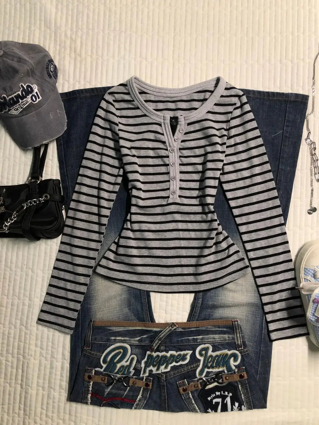Striped Long Sleeve Top Women Korean Style Vintage Slim Fit Work Wear V Neck Button Autumn Winter Base Layer T-shirt